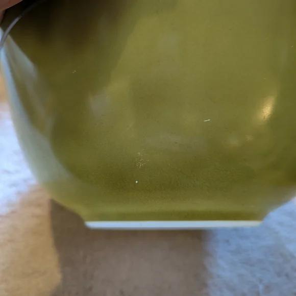 Red and Green Mixing Bowls - Picture 5 of 8